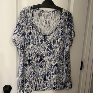 Blue ikat print tee